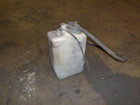 UNICARRIERS Used Coolant Reservoir