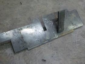 MITSUBISHI Used Floor Plate w/ Accelerator Assembly