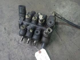 UNICARRIERS Used 3 Spool Control Valve