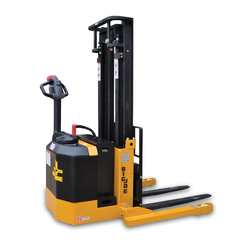 PDS Medium Duty AC Straddle Stacker