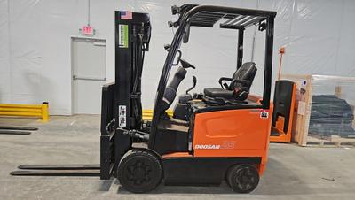 2019 DOOSAN BC25S-7:Electric Forklift - Counterbalance