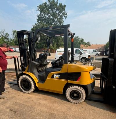 2020 CATERPILLAR GP30:IC Forklift - Pneumatic Tire