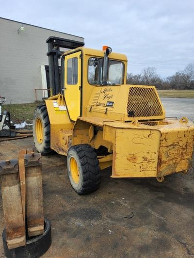 2010 MASTER CRAFT C10-10106:IC Forklift - Rough Terrain