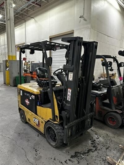 2020 CATERPILLAR 2EC25N Electric Forklift - Counterbalance - SKUEQ0140565