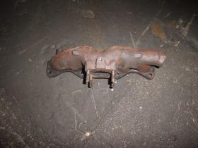 YALE EXHAUST MANIFOLD