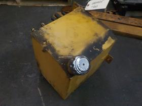 CATERPILLAR Used Hydraulic Tank