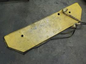 CATERPILLAR Used Radiator Cover