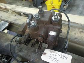 UNICARRIERS 3 SPOOL CONTROL VALVE