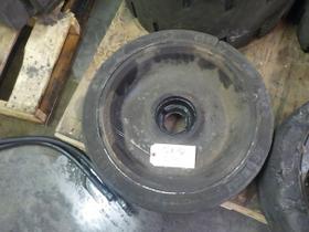 YALE USED STEER RIMS