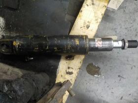 CATERPILLAR Used Tilt Cylinder