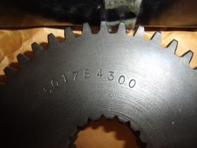 YALE NEW DRIVE GEAR ASSEMBLY